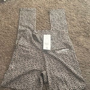 NWT Tasc Allways legging desert leopard size medium